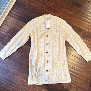 Elegant Cream Cable Knit Cardigan